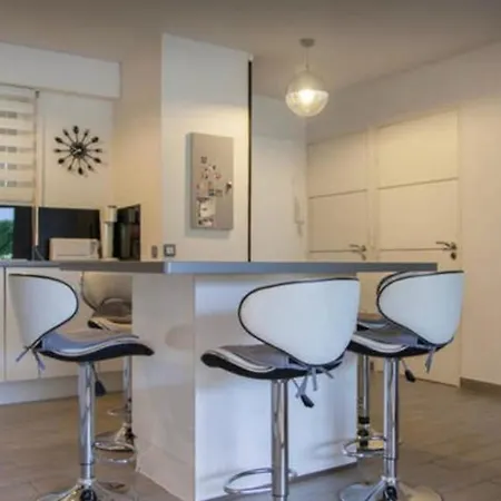 Apartmán Modern Close To The Beaches With Garden *
